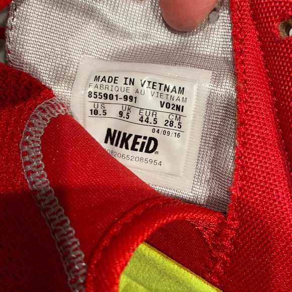 Mens Custom Red Nike Roshe Run in Size US 10.5 - Picture 3 of 6